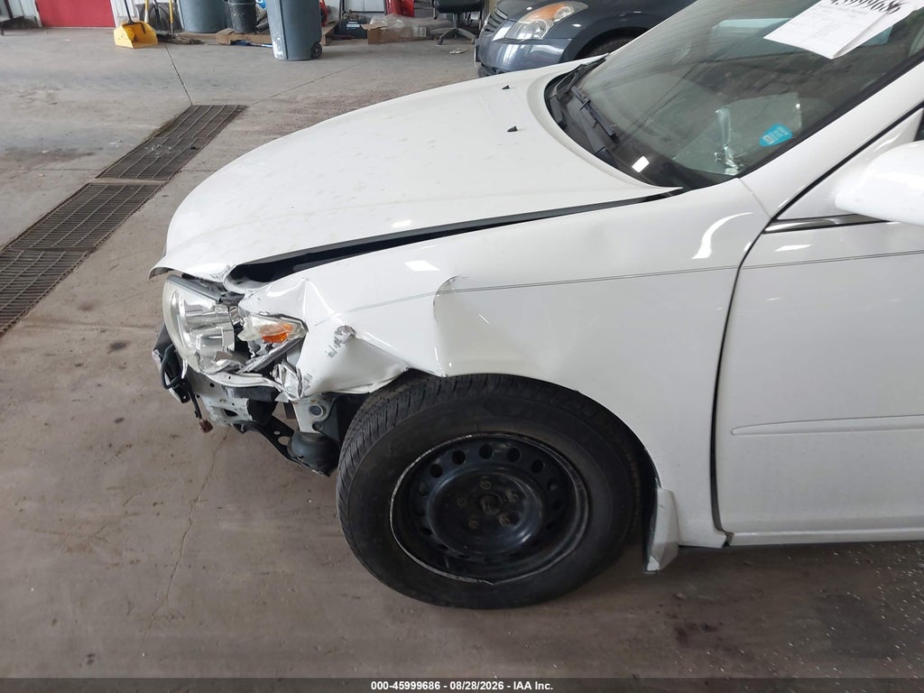 2005 Toyota Camry LE photo 6
