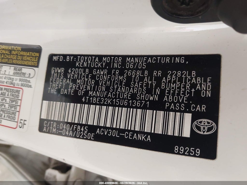 2005 Toyota Camry LE photo 9