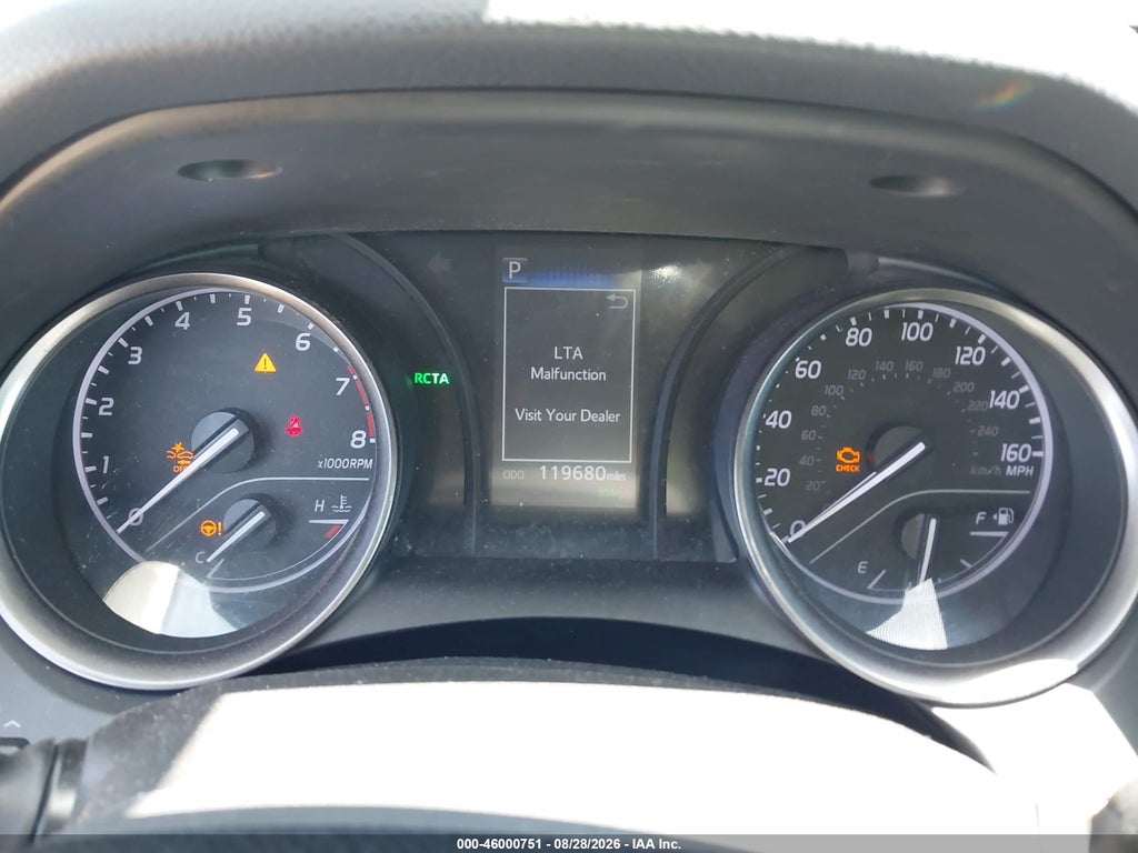 2021 Toyota Camry SE photo 7