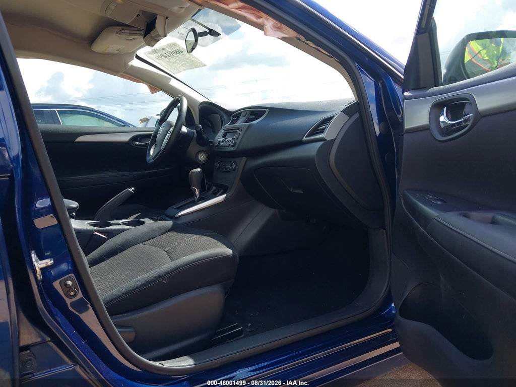 2017 Nissan Sentra S photo 5