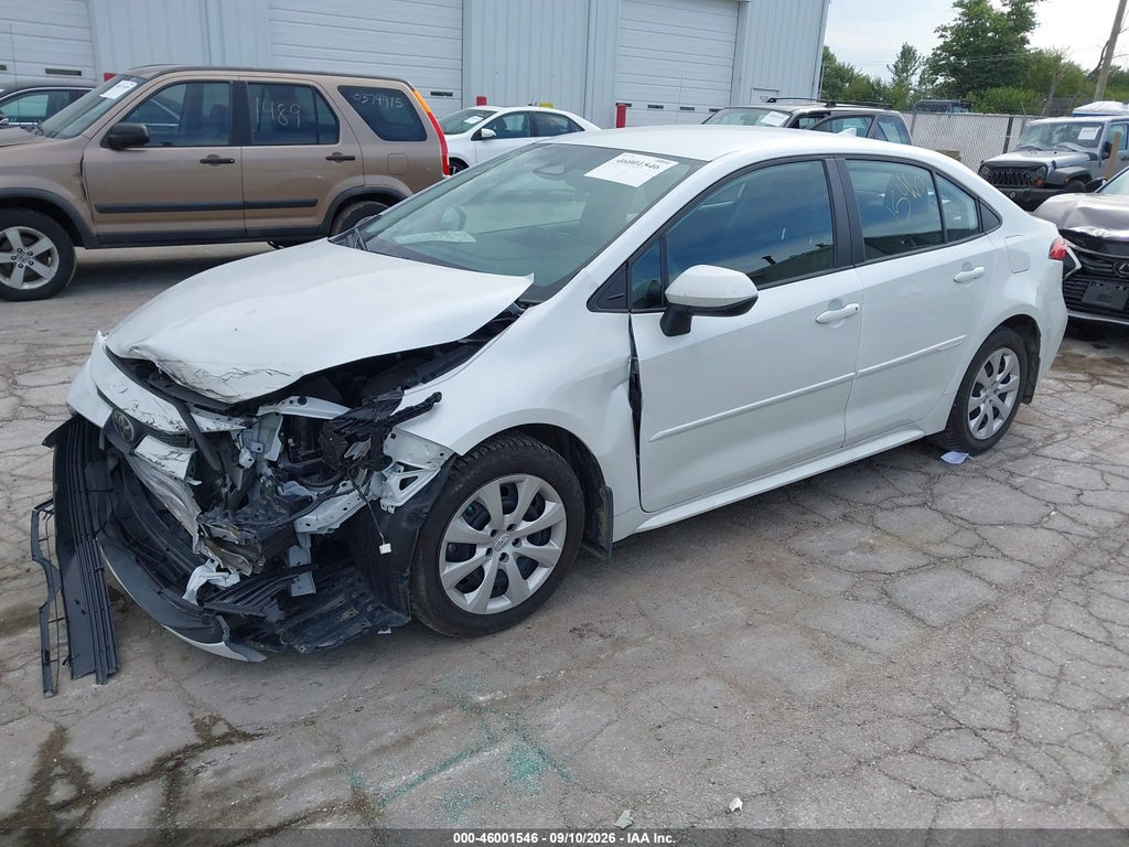 2023 Toyota Corolla LE photo 2