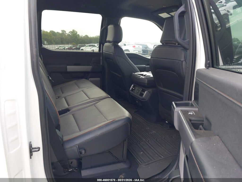 2025 Ford F-150 Lariat photo 8