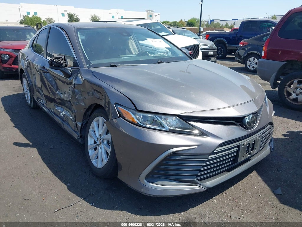 TOYOTA CAMRY 2023