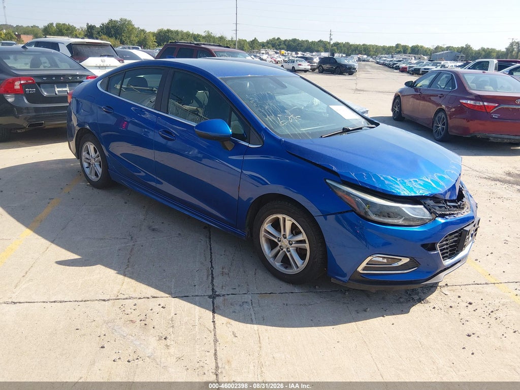2016 Chevrolet Cruze LT Manual photo 1