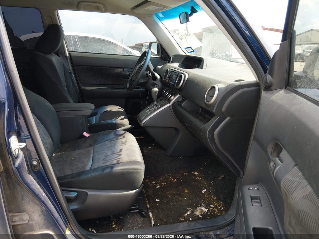 2013 Scion XB photo 5
