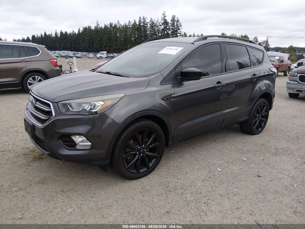 2017 Ford Escape SE photo 2