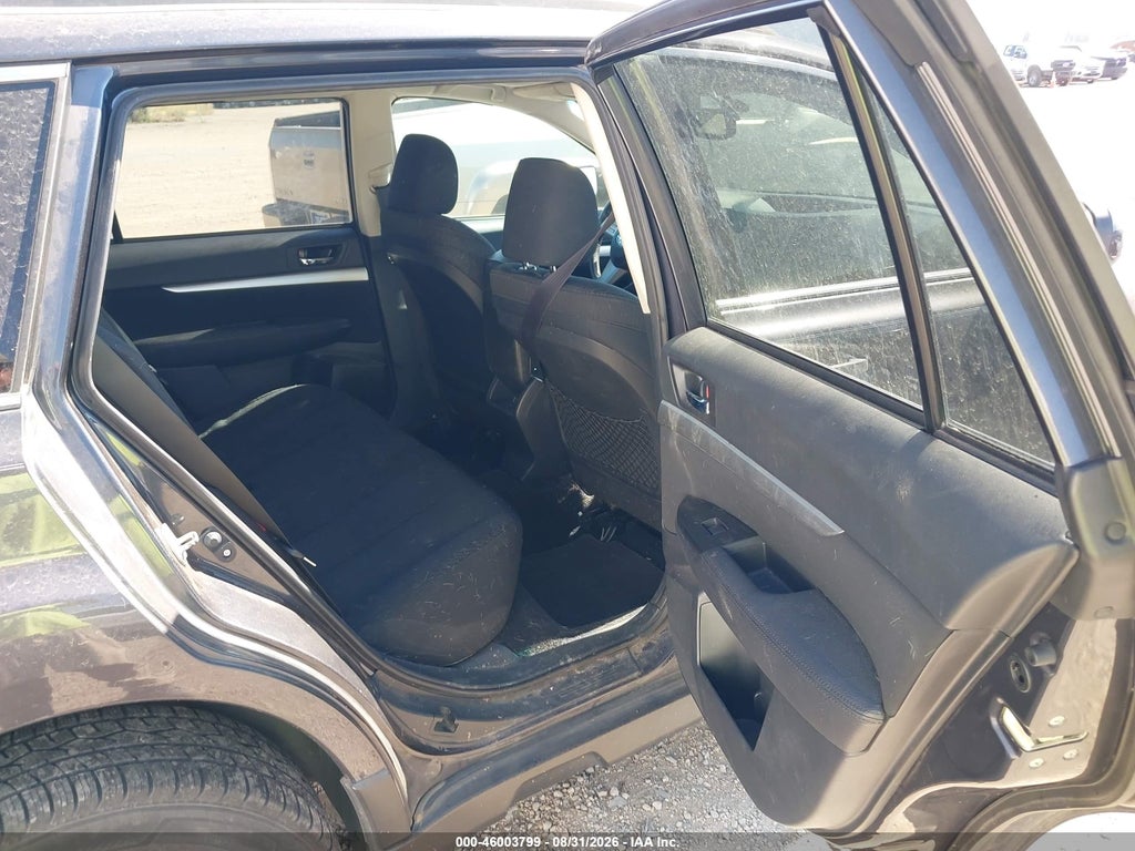 2011 Subaru Outback 2.5I Premium photo 8