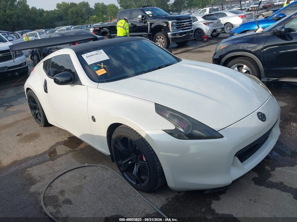 2010 Nissan 370Z Touring photo 1