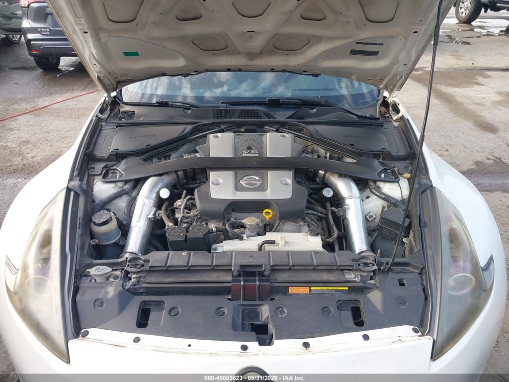 2010 Nissan 370Z Touring photo 10