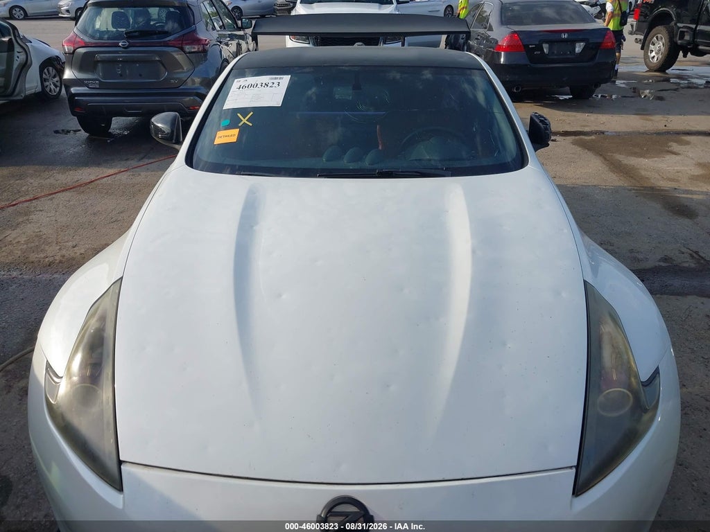 2010 Nissan 370Z Touring photo 6