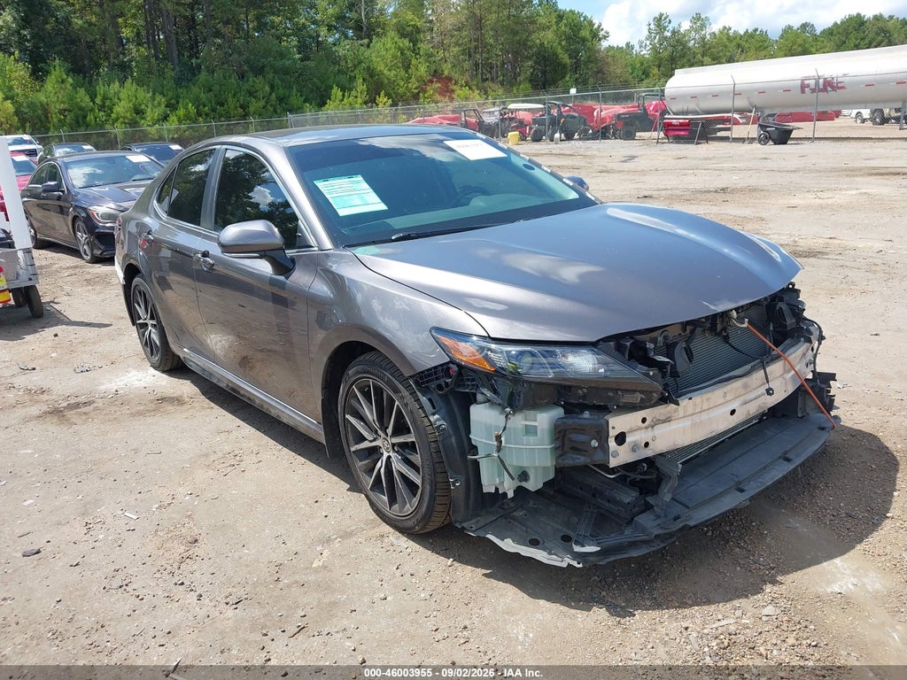 TOYOTA CAMRY 2021
