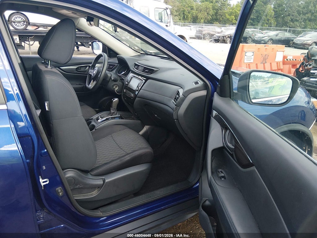 2019 Nissan Rogue S photo 5