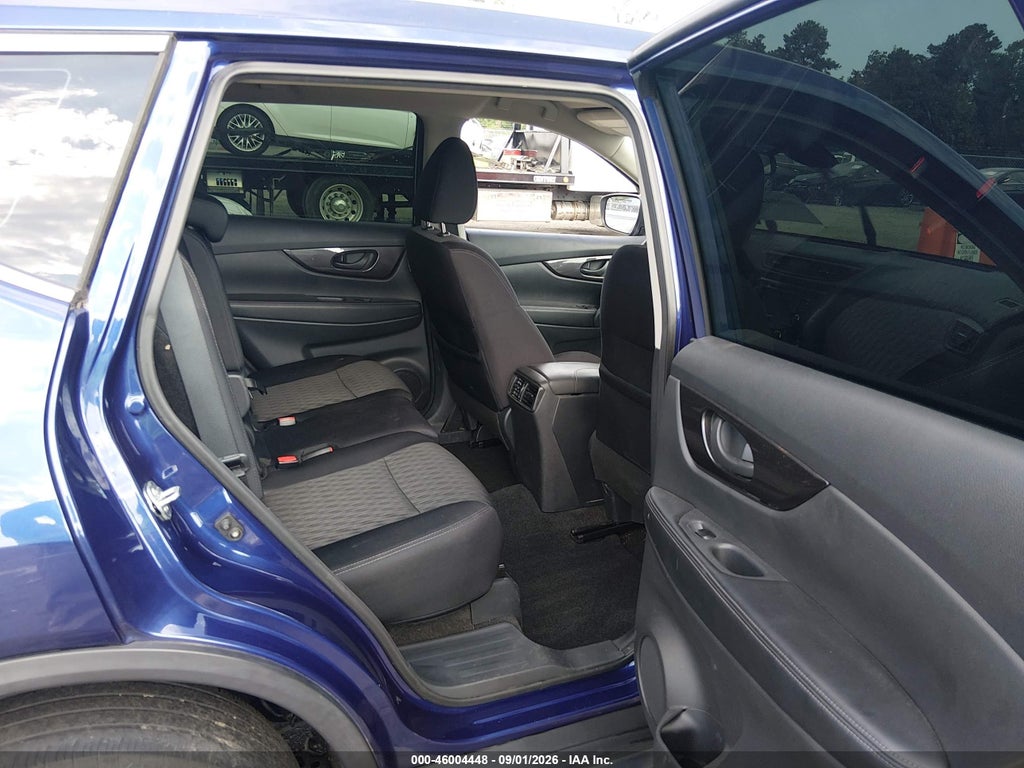 2019 Nissan Rogue S photo 8