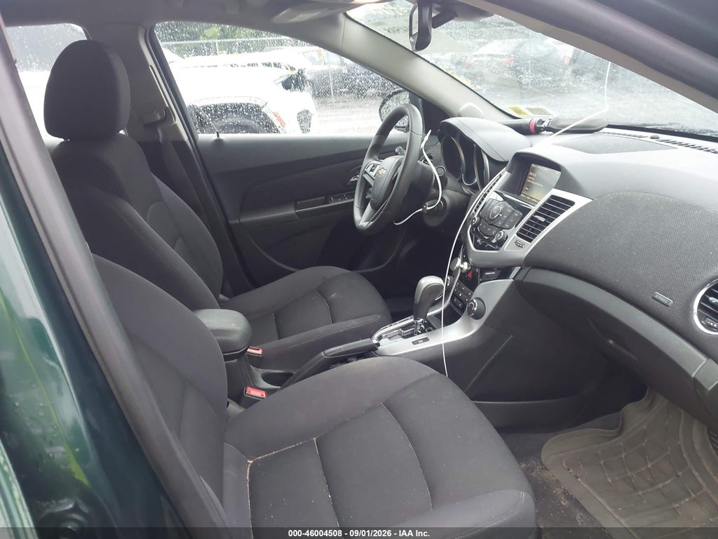 2015 Chevrolet Cruze 1LT Auto photo 5