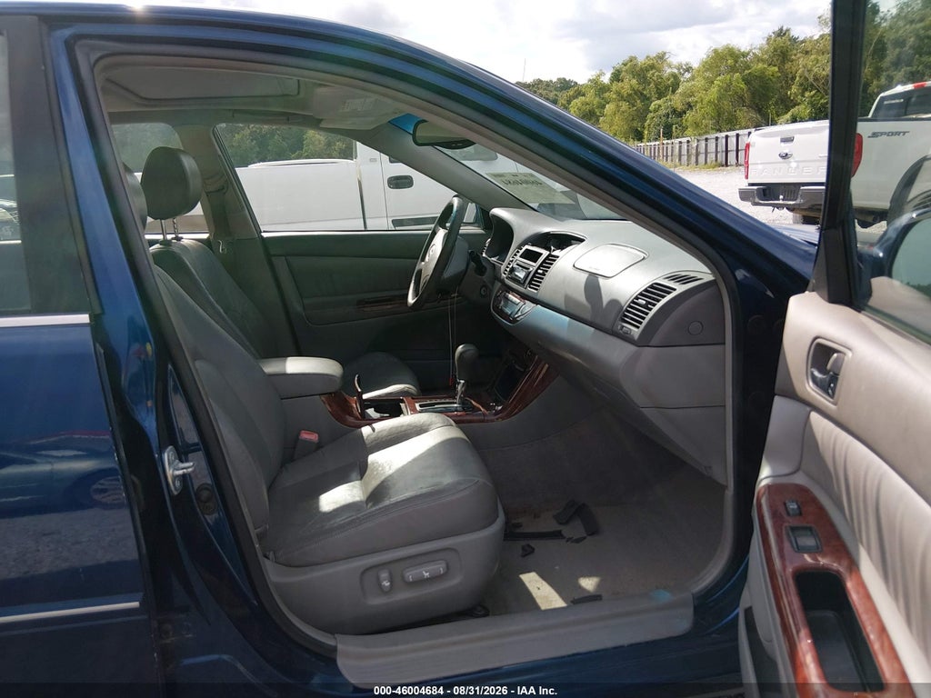 2005 Toyota Camry XLE V6 photo 5