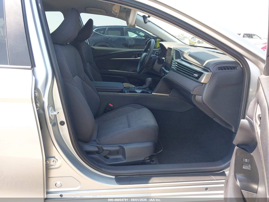 2026 Toyota Camry LE photo 5