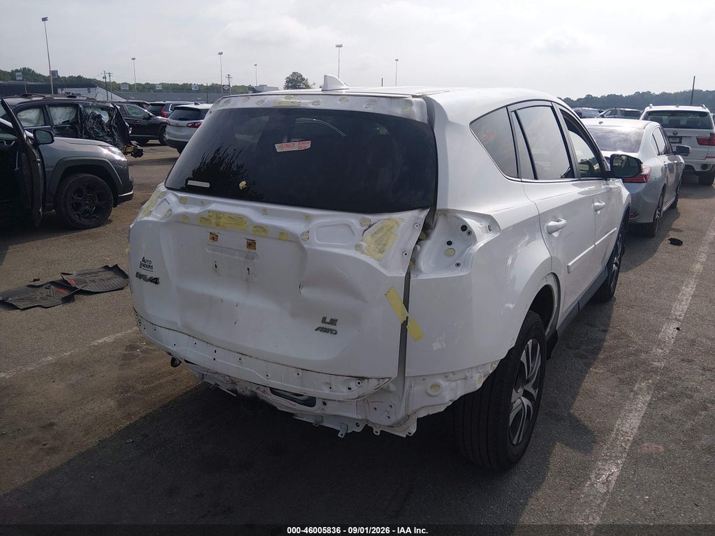 2018 Toyota RAV4 LE photo 4