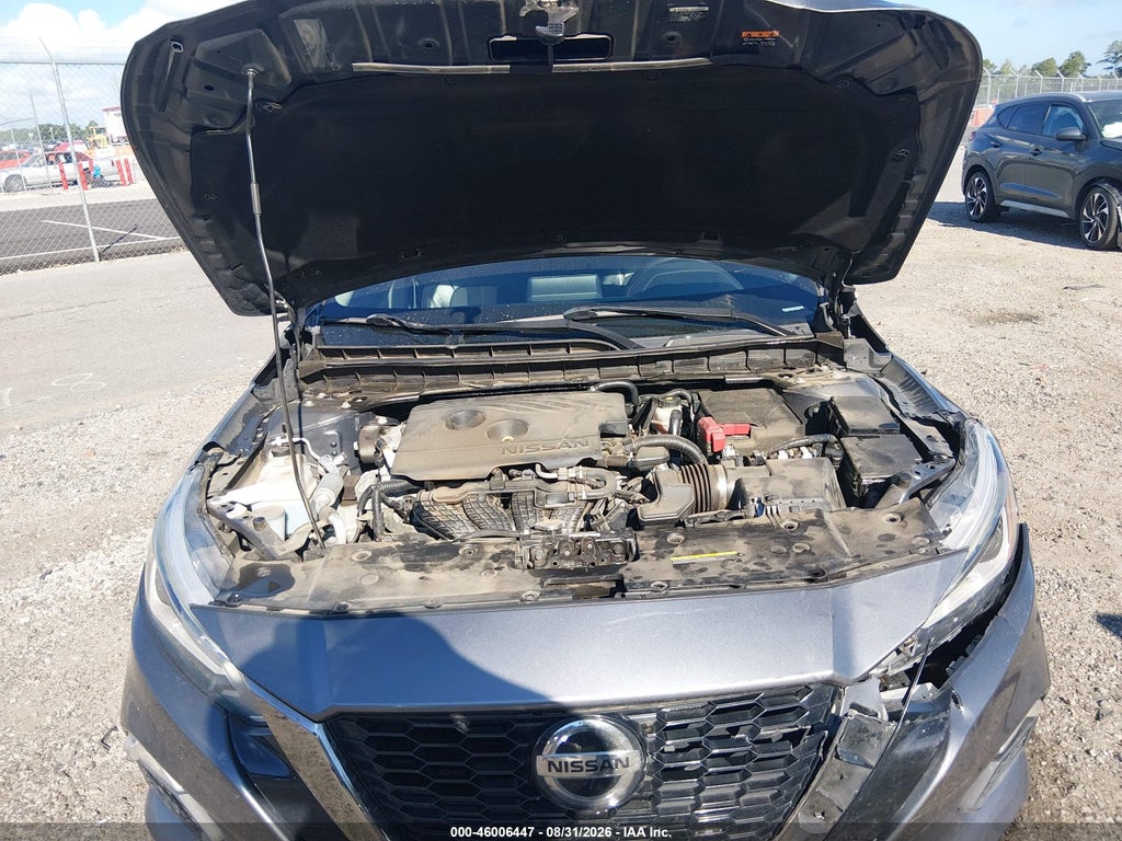 2020 Nissan Altima SR Intelligent AWD photo 10