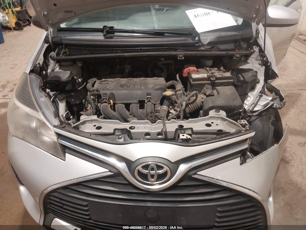 2015 Toyota Yaris LE photo 10
