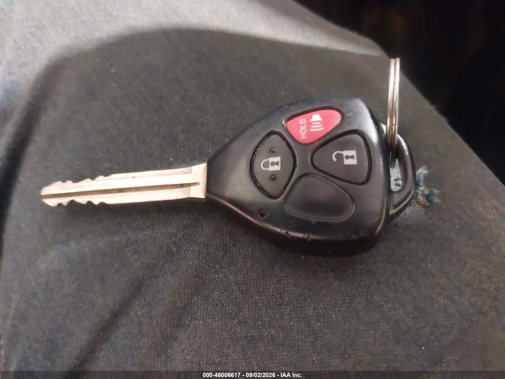2015 Toyota Yaris LE photo 11