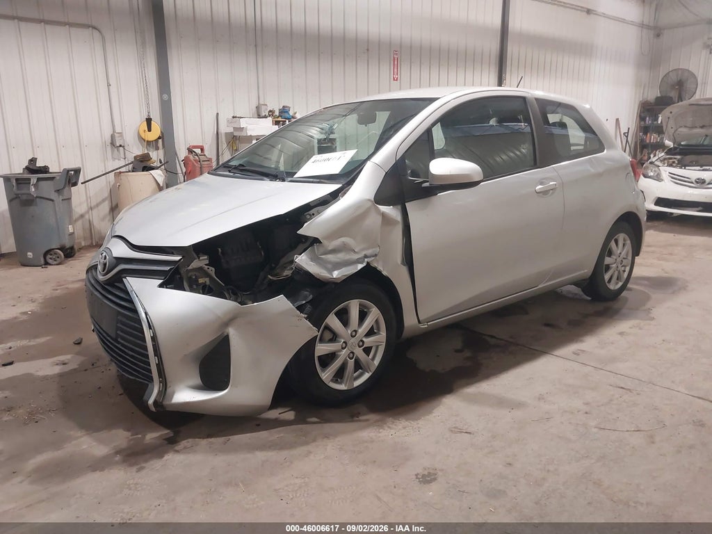 2015 Toyota Yaris LE photo 2