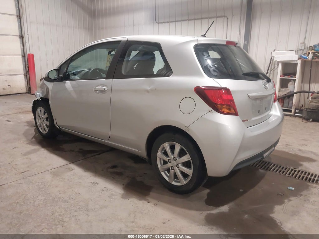 2015 Toyota Yaris LE photo 3