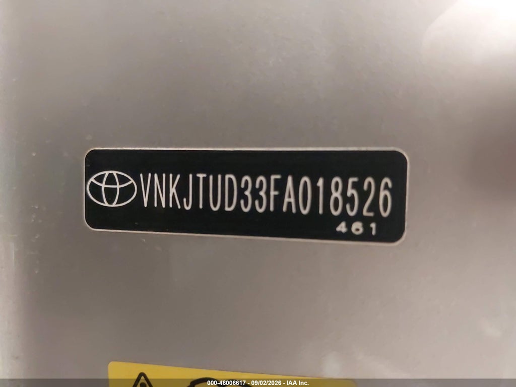 2015 Toyota Yaris LE photo 9