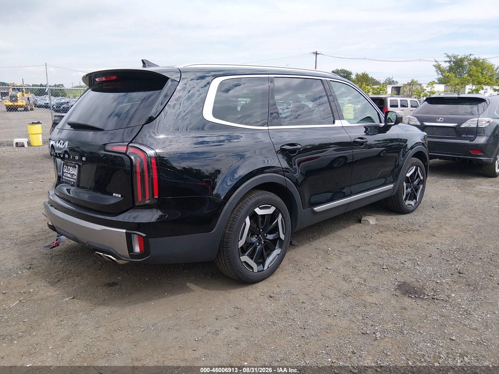 2025 Kia Telluride EX photo 4