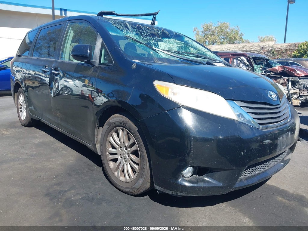 2014 TOYOTA SIENNA 5TDYK3DC8ES439227