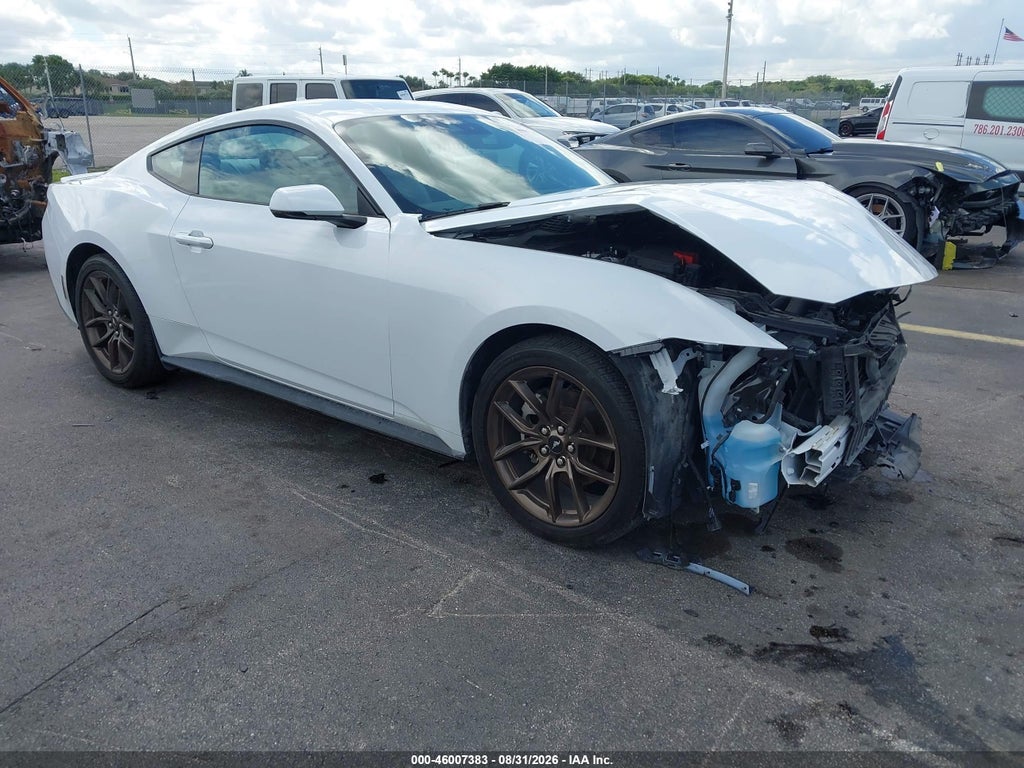 FORD MUSTANG 2024