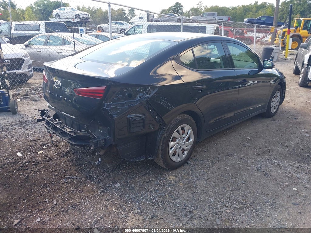 2020 Hyundai Elantra SE photo 4