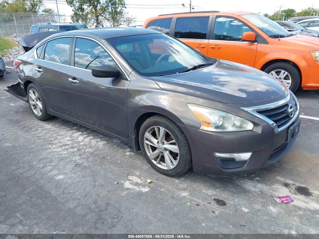 2014 Nissan Altima 2.5 SV photo 1