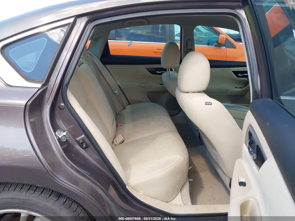 2014 Nissan Altima 2.5 SV photo 8