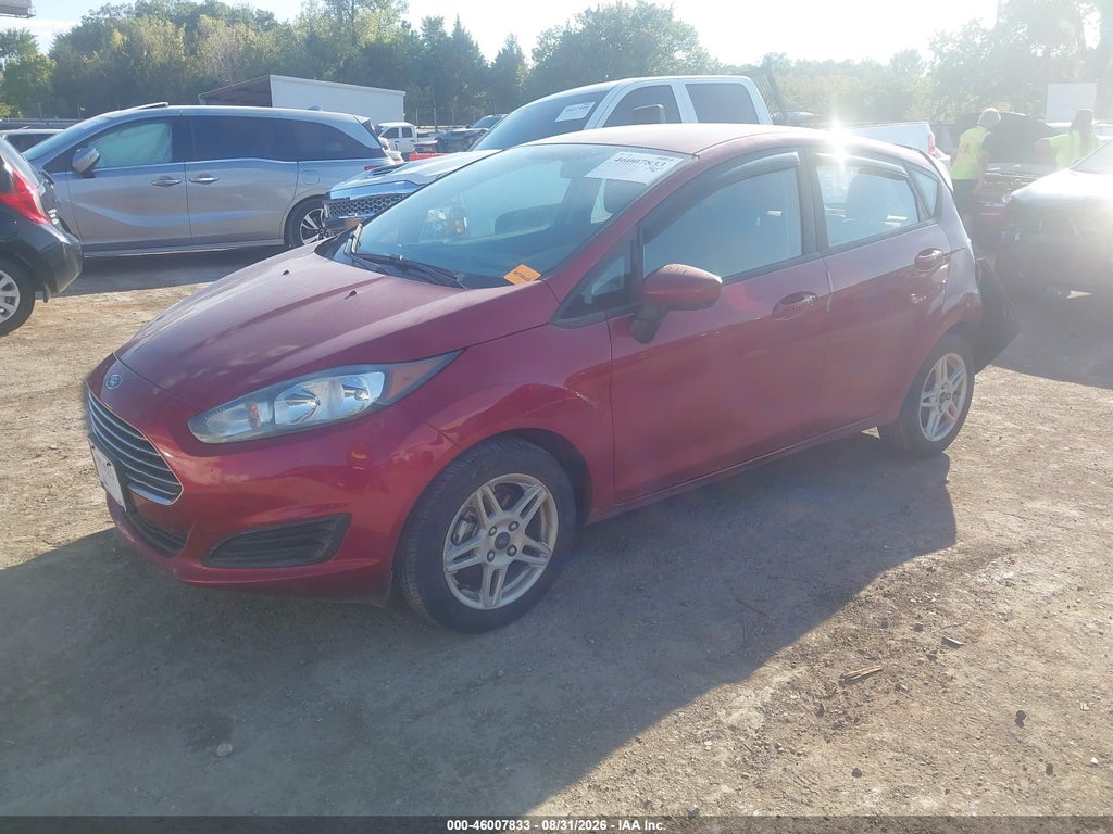 2017 Ford Fiesta SE photo 2