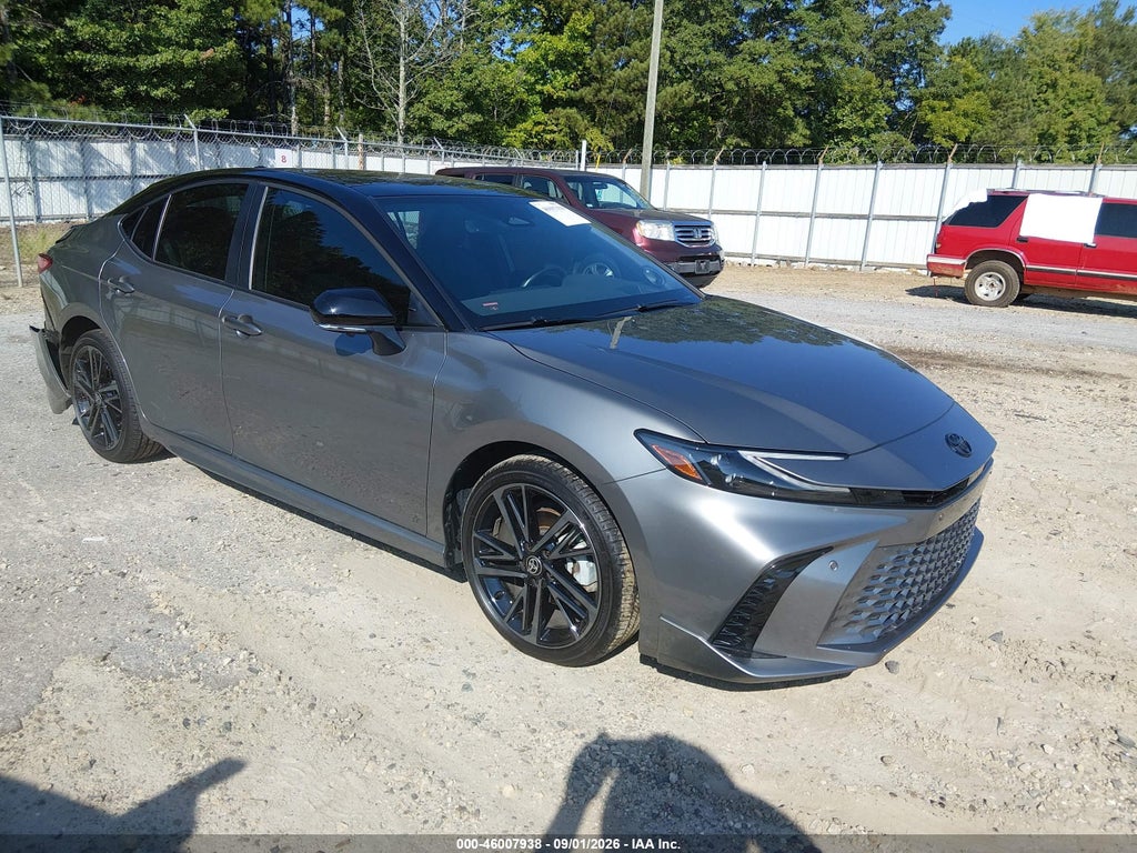 TOYOTA CAMRY 2025