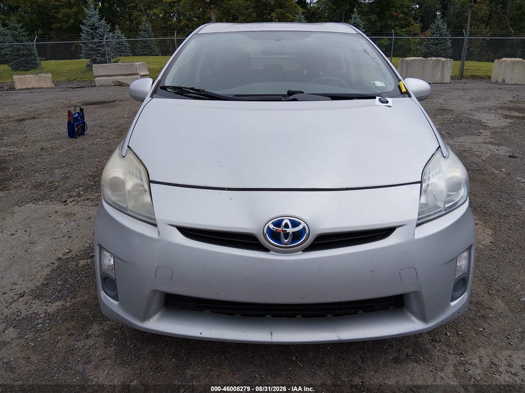 2010 Toyota Prius III photo 6