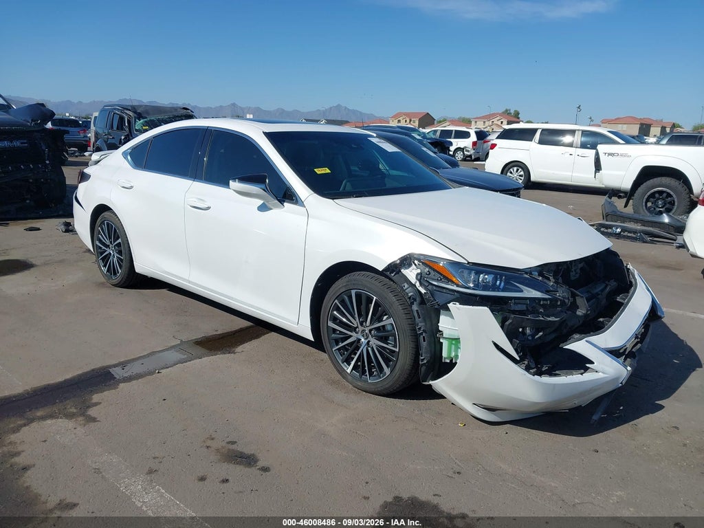 LEXUS ES 300H 2024