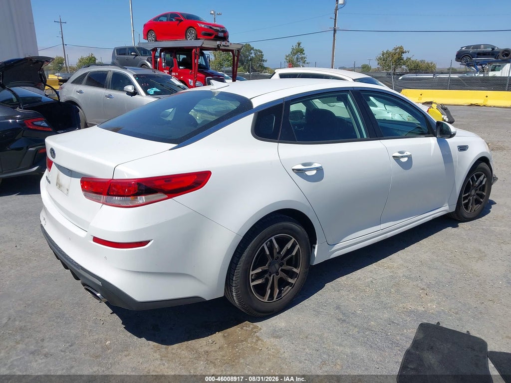 2020 Kia Optima LX photo 4