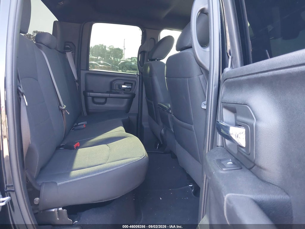 2022 Ram 1500 Classic Warlock 4X4 6'4 Box photo 8