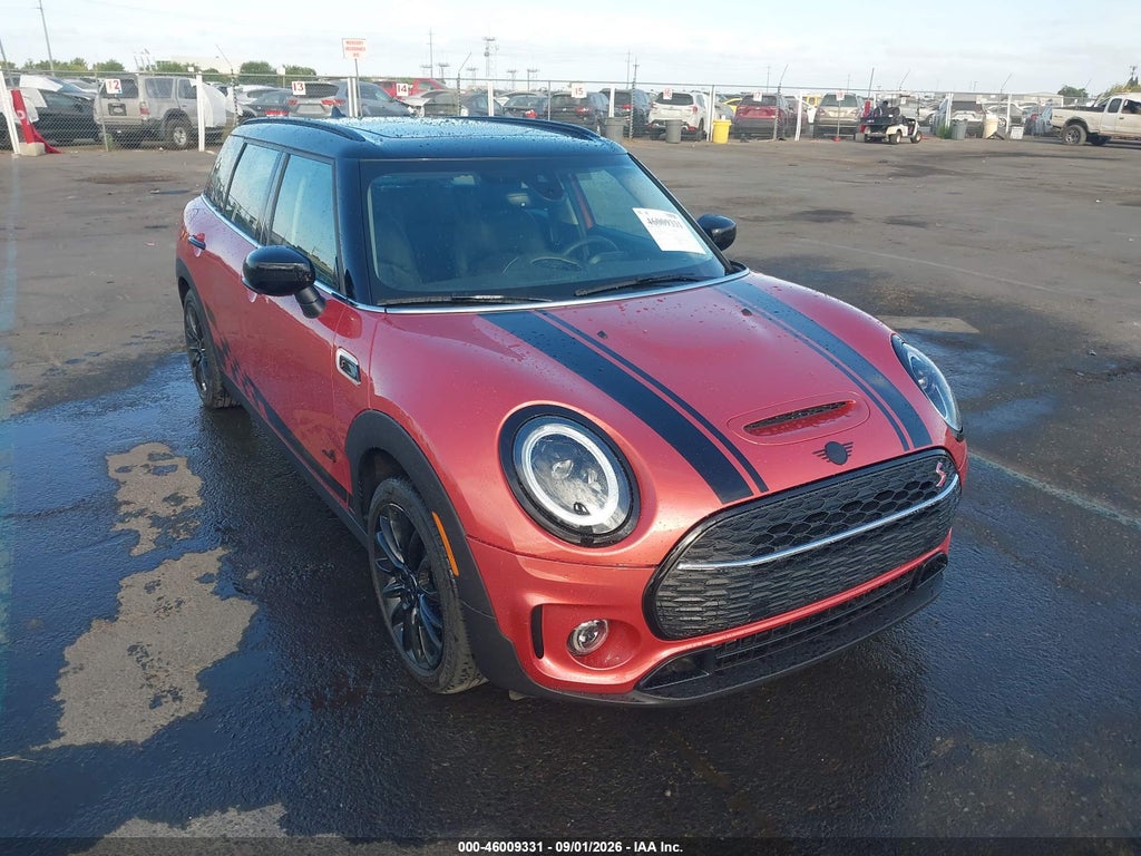 MINI CLUBMAN 2024