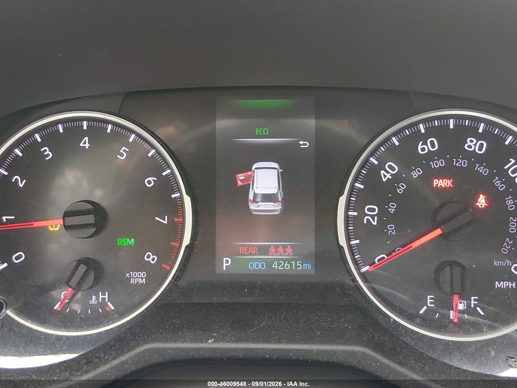 2021 Toyota RAV4 XLE photo 7