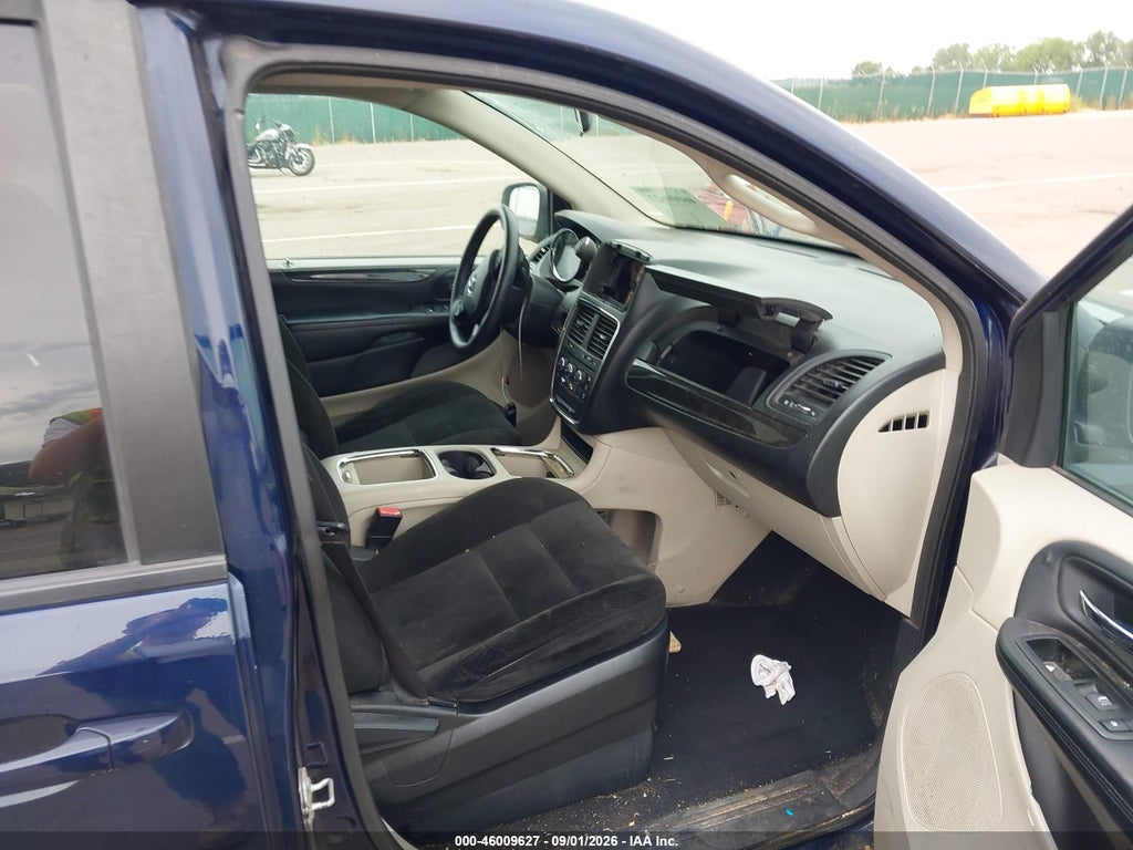2015 Dodge Grand Caravan SXT photo 5