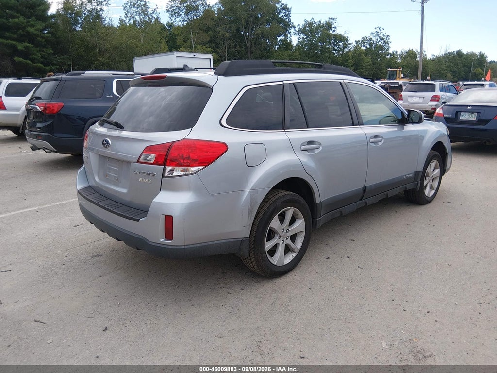 2014 Subaru Outback 2.5I Premium photo 4