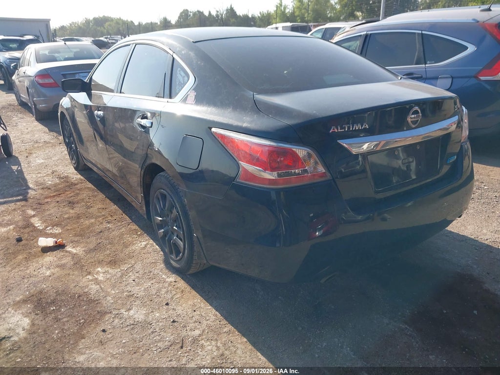 2014 Nissan Altima 2.5 S photo 3