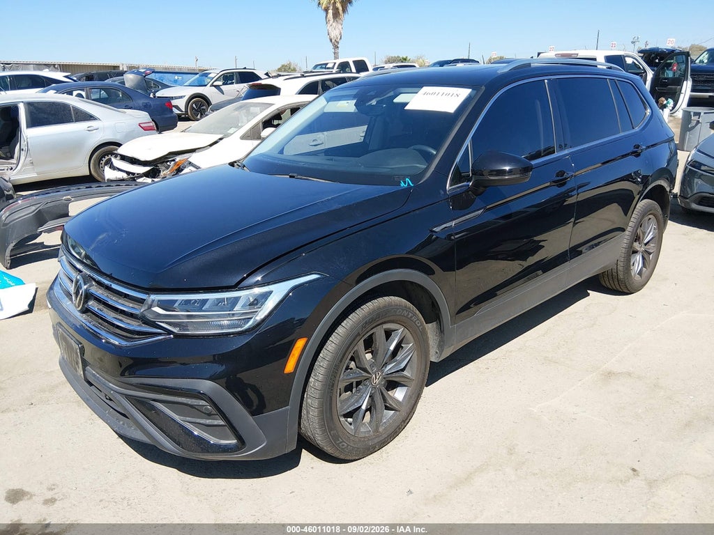 2023 Volkswagen Tiguan 2.0T SE photo 2