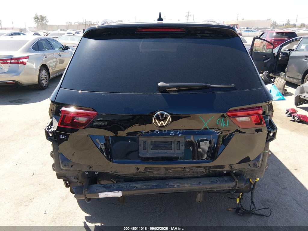 2023 Volkswagen Tiguan 2.0T SE photo 6