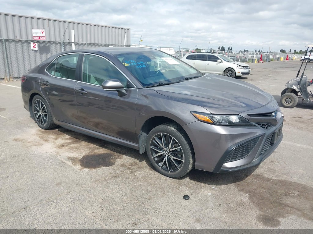 TOYOTA CAMRY 2023