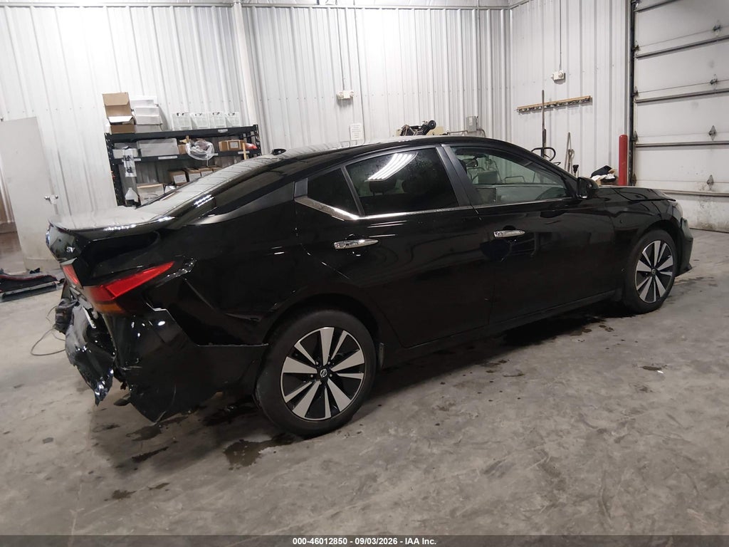 2021 Nissan Altima SV Intelligent AWD photo 4