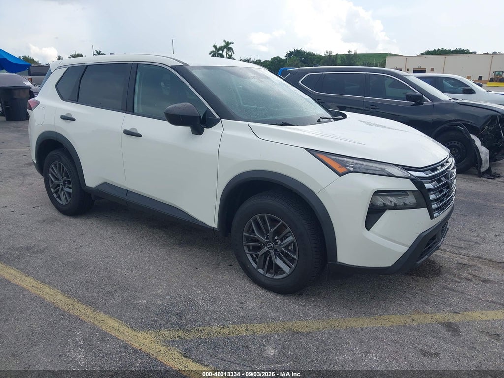 2024 Nissan Rogue S FWD photo 1