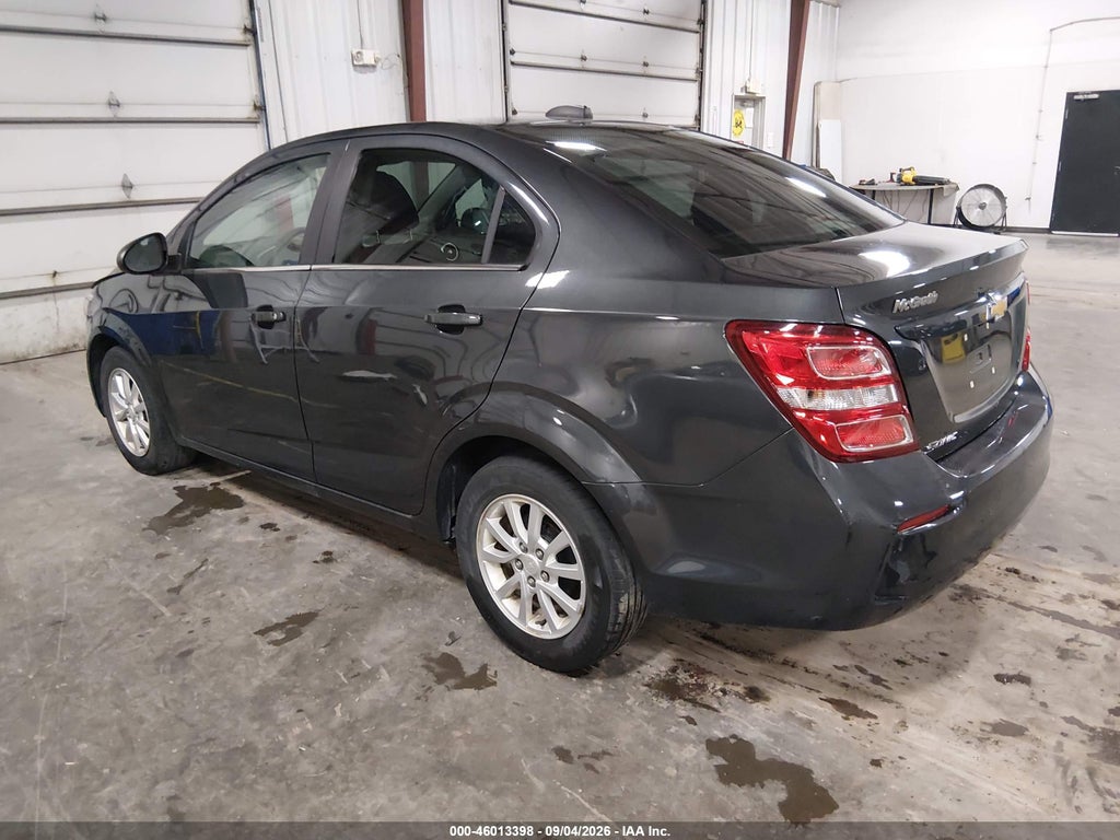 2020 Chevrolet Sonic FWD LT photo 3